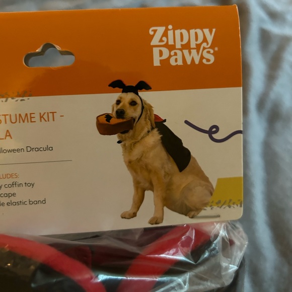 ZippyPaws Dracula Halloween Costume Kit for Dogs (Pets) - Picture 2 of 9
